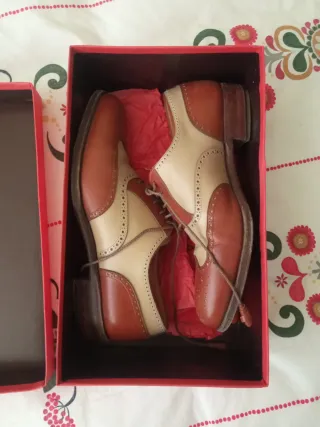 Zapatos Albadalejo mujer beige y marrón