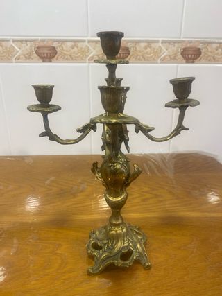 Candelabros de bronce antiguos