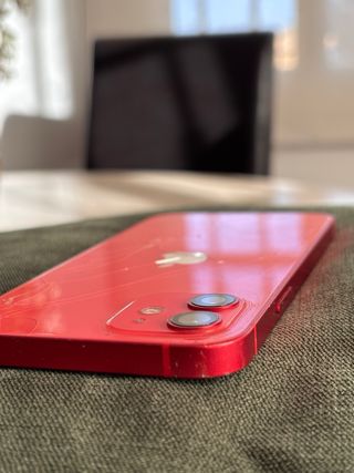 iPhone 12 (128GB) Rojo