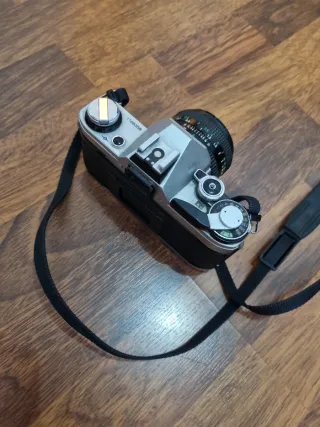 Cámara Canon AE-1 FD 50mm 1:1.8.  Año  1976