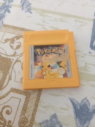 Pokémon Amarillo GB Nintendo DMG-APSS-ESP
