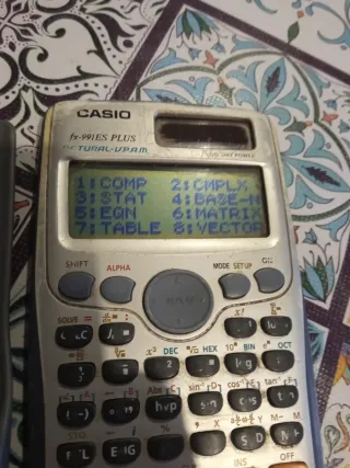 Calculadora Casio fx-991ES PLUS
