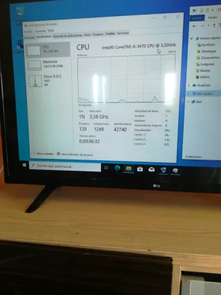 PC HP Torre Negra y Plateada