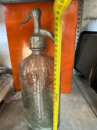 Antiguo sifón de cristal