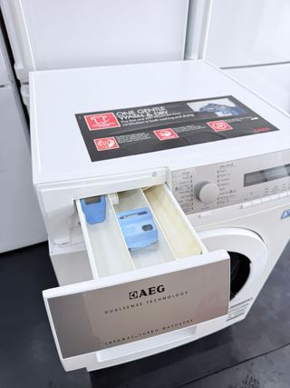 LAVADORA SECADORA AEG 8/6KG AAA. GARANTÍA