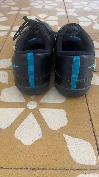 Zapatillas Nike Air Negras y Turquesa