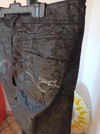 Pantalón Desigual Vintage Estampado Negro