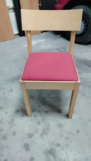 6 Sillas de madera con asiento tela