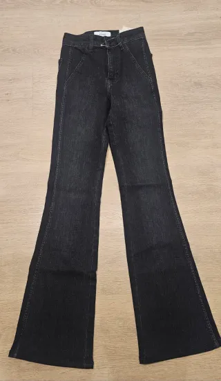 Vaqueros negros SCALPERS. Talla XS. Sin estrenar