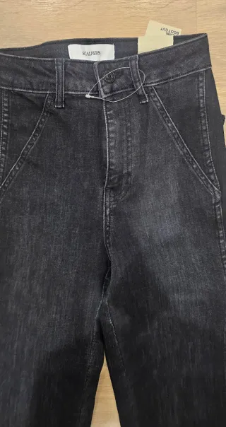 Vaqueros negros SCALPERS. Talla XS. Sin estrenar