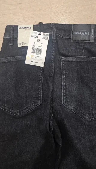 Vaqueros negros SCALPERS. Talla XS. Sin estrenar
