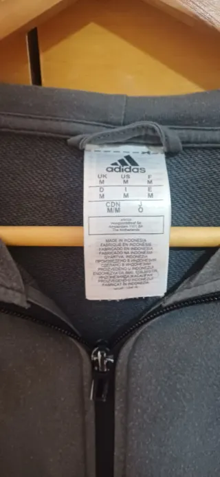 Sudadera Adidas Gris y Negra con Capucha