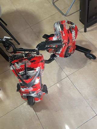 Triciclo Eléctrico Infantil con Bluetooth