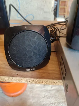 Altavoces Home Cinema LG Negros