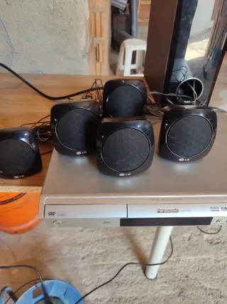 Altavoces Home Cinema LG Negros