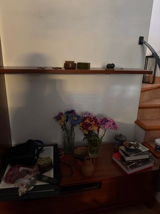 Mueble de salón madera y cristal