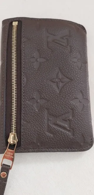 Monedero Louis Vuitton Marrón con Llavero