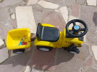 Tractor Infantil Amarillo con Remolque