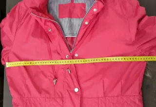 Cortavientos mujer rojo