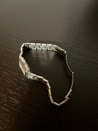 Reloj de señora plateado