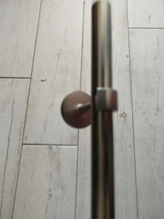 Barra de cortina de acero