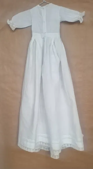 Vestido antiguo bebé encaje blanco