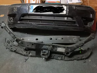 Paragolpes Ford Focus 1.8 tdci 2003