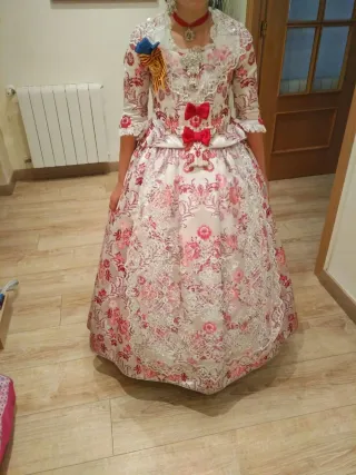 Traje de Fallera Niña talla aprox 8
