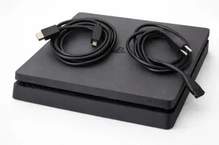 PlayStation 4 Slim 1 tb