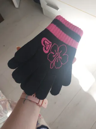 Guantes Roxy Vintage Negros y Rosas