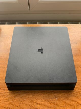 PS4 Slim Negra