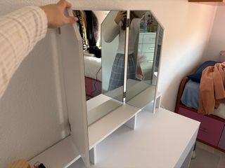 Tocador con espejo y doble cajonera