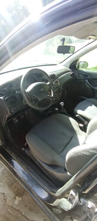 Ford Focus 2000