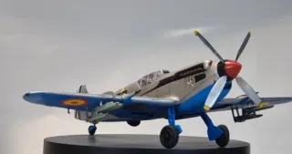 Maqueta Avión Ha 1112 Buchón 1/48