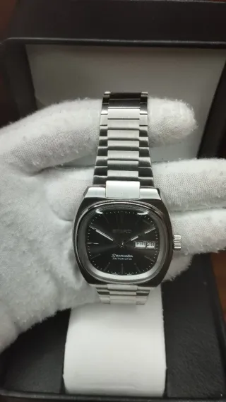 Reloj Seiko Mod Seamaster Daydate Gris Plateado