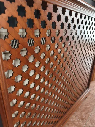 Cubre radiador de madera