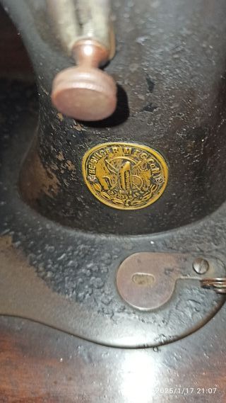 Máquina de coser Singer antigua