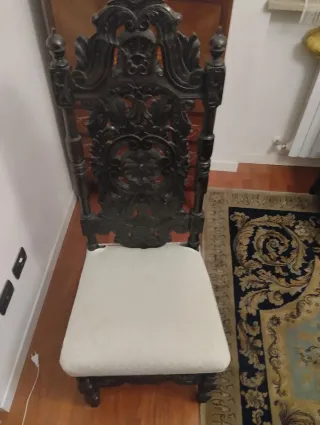 Sedia Luigi Filippo in legno intagliato