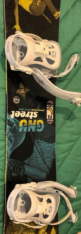 Tabla Snow GNU Banana STREET + Fijaciones UNION