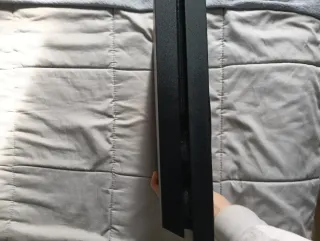 PS4 con mando y GTA 5 DIGITAL con cables