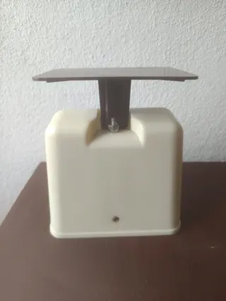 Báscula antigua Bernar