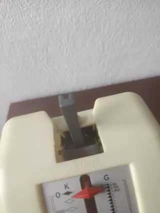 Báscula antigua Bernar