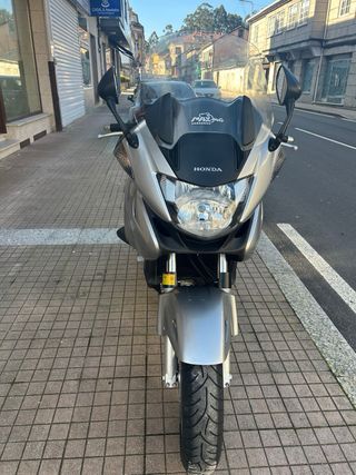 Honda Deauville 700 ABS
