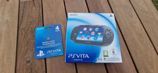 PS Vita 1004 WiFi + Scheda 4GB