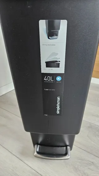Cubo basura estrecho con pedal Simplehuman 40L