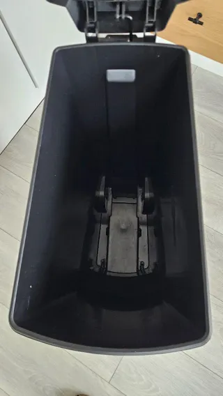 Cubo basura estrecho con pedal Simplehuman 40L