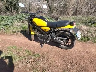 Yamaha XSR 125