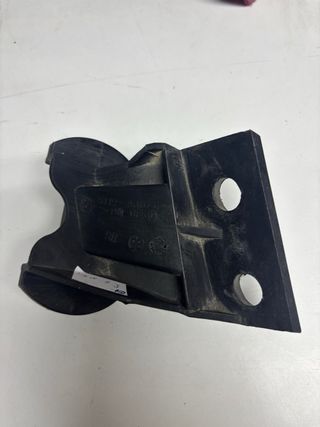 Soporte Parachoques Trasero Derecho BMW z3 (c)