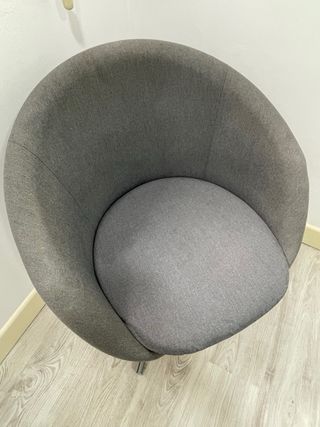 Silla de diseño gris