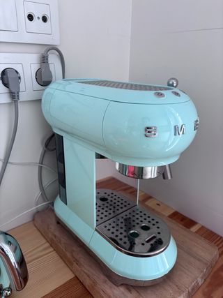 Cafetera SMEG verde agua